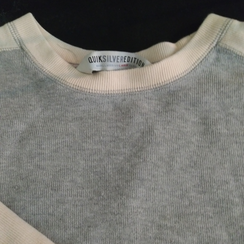 Mens Quiksilver  heavy weight long sleeve shirt!